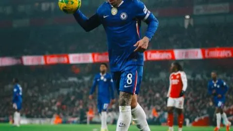 格雷茨卡：足球生涯关键角色，助力俱乐部与国家队辉煌